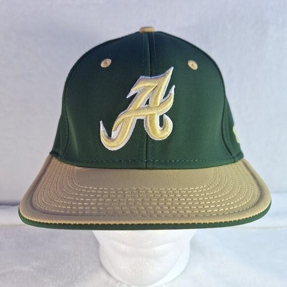 Under Armour Flat Bill Geen & Gold Hat Cap A Logo Size XL Trojan On The Back - Picture 1 of 10